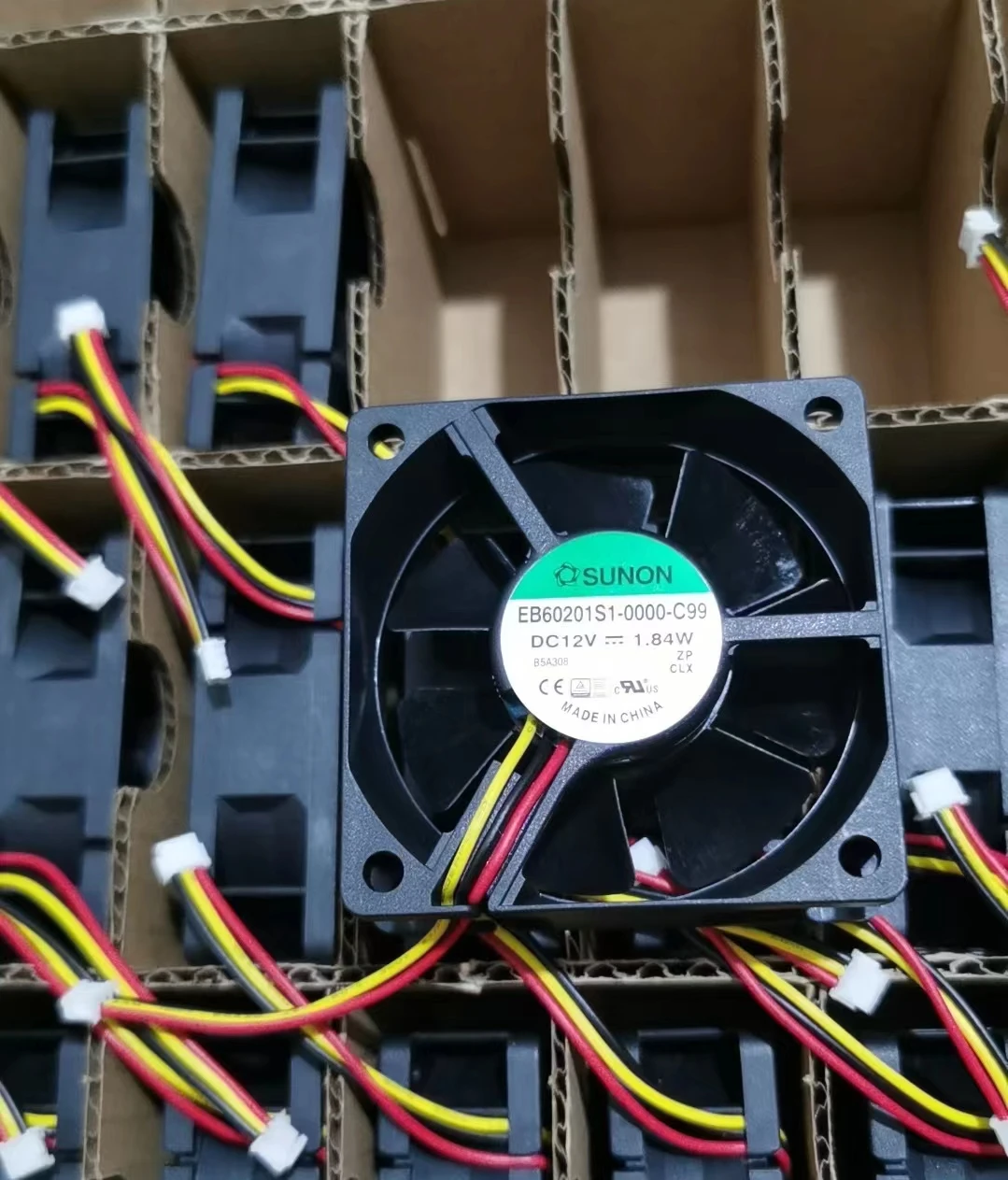 

Охлаждающий вентилятор для HP для серверов DL360 G6 360 G7 Delta GFB0412EHS DC 12V 1.82A для HP P/N:489848-001 SPS P/N:532149-001