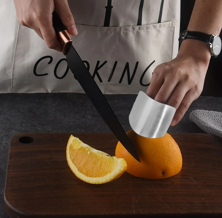 Kitchen Tool Accessories Stainless Steel Finger Guard Safety Vegetable Cutter Hand Guard Tool Kitchen Cut Finger Protector