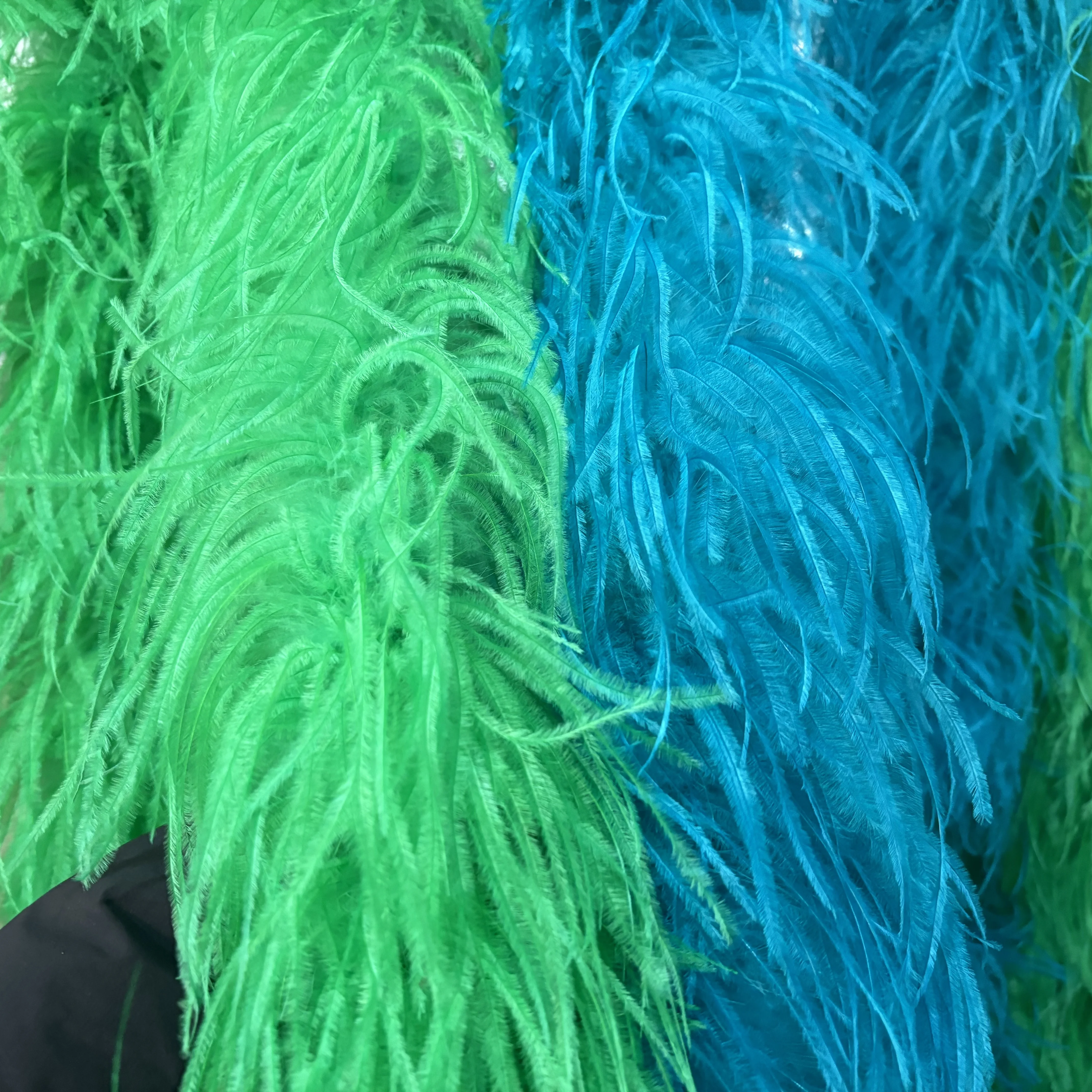 

6Ply 1/2M Multicolor Ostrich Feather Boa Fluffy Ostrich Feathers Shawl Trims Wedding Party Clothing Sewing Diy Decorative Craft