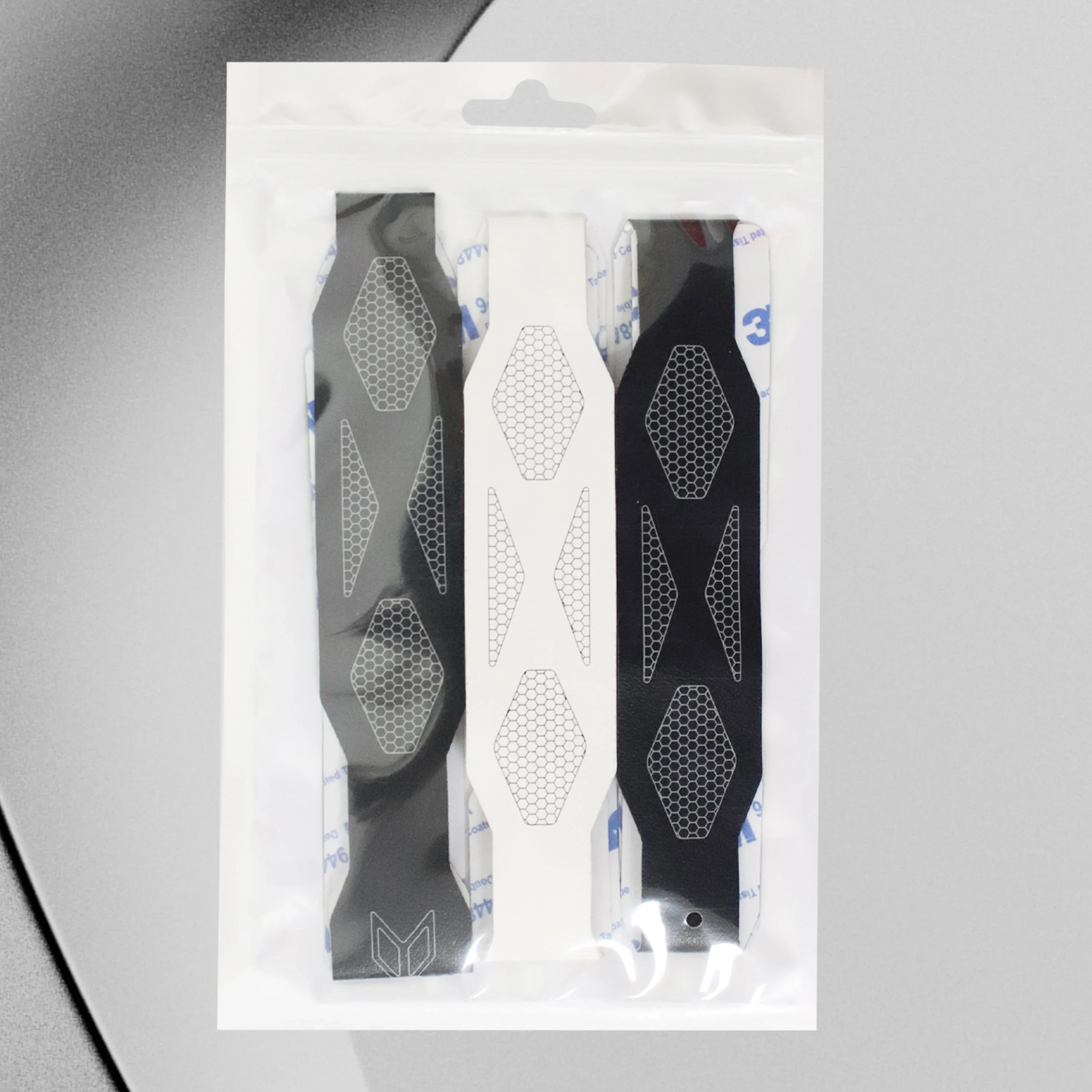2PC Black 1PC White