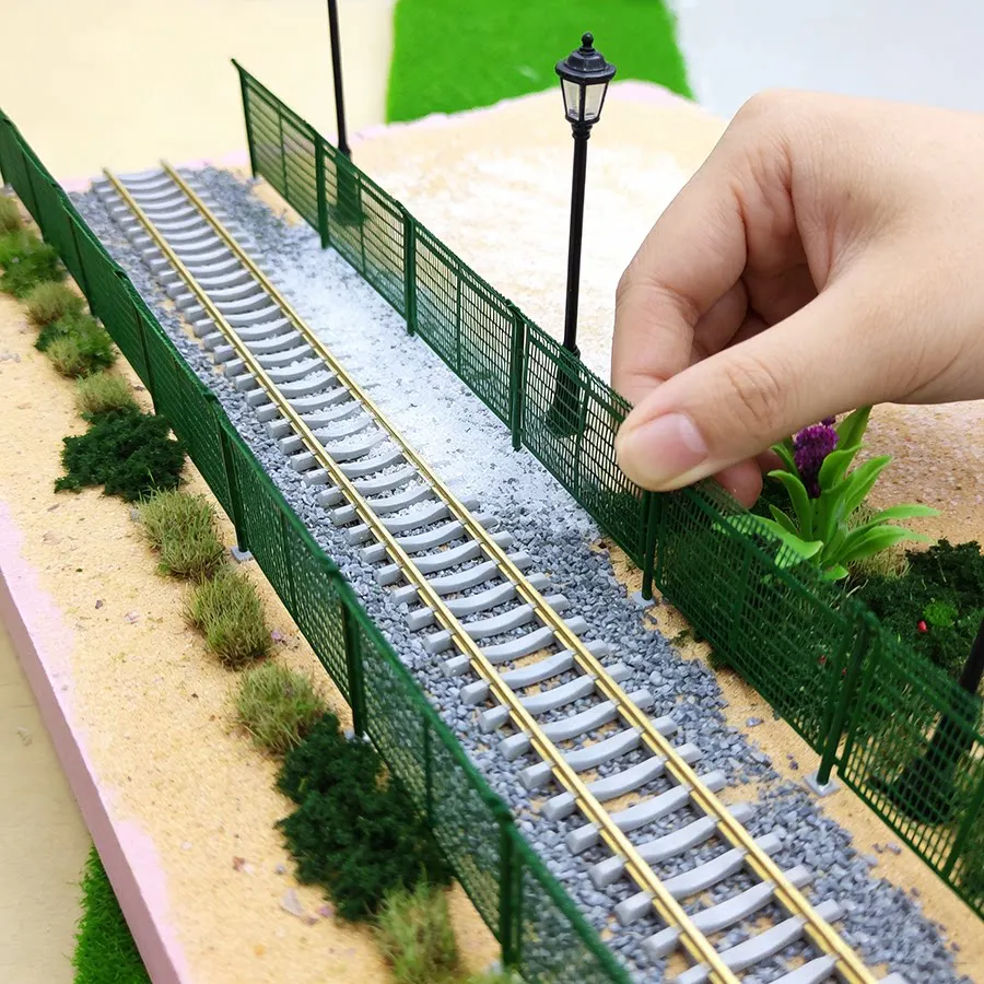 1세트 1/87 HO 스케일 미니어처 금속 울타리 모형 미니 공장 교도소 울타리 고속도로 안전망 기차 철도 트랙 DIY 레이아웃
