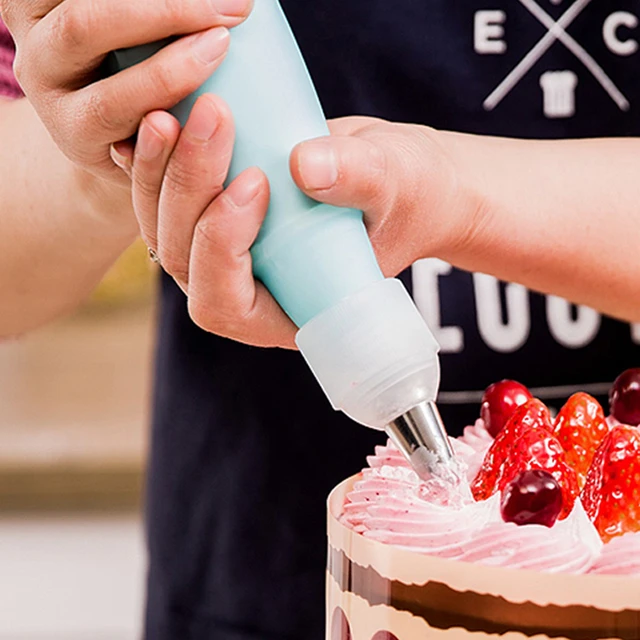 Details more than 150 cake decorating coupler latest vova.edu.vn