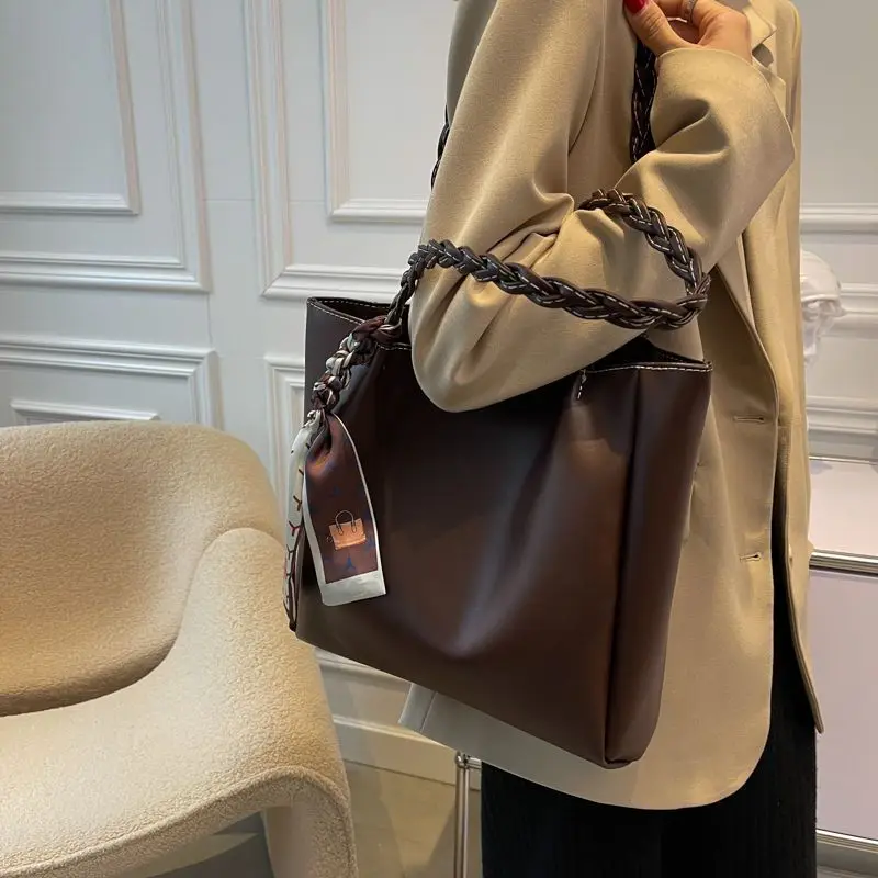 Big Bag Women Large-capacity Bag 2023 Brand New Fashion All-match High-quality Texture Pu Shoulder Bag Simple Commuting Tote Bag