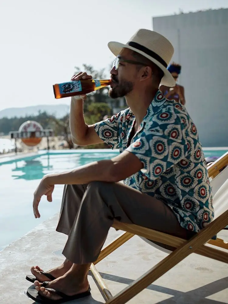 Description Picture 6 of itemInternet celebrity handsome shirt men's short-sleeved Hawaiian Cuban collar casual Korean style teenagers beach vacation shirt