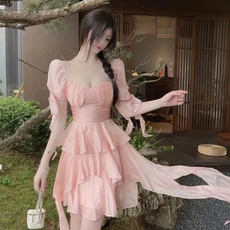 

Sweet French Temperament Retro Gentle Dress Puff Sleeves Square Neck Streamer Irregular Ruffle CakeTemperament Celebrity Style