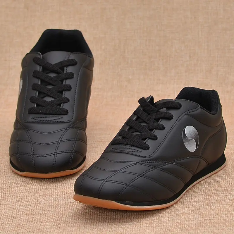Chinese Kung Fu Shoes Martial Arts Shoes Leather Breathable Shaolin Taiji Karate Taekwondo Sneakers