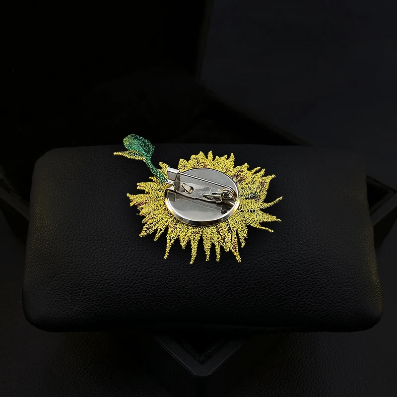 1736 Exquisite High-End Sunflower Fabric Brooch Women's Suit Neckline Pins Embroidery Flower Corsage Clothes Accessories Jewelry