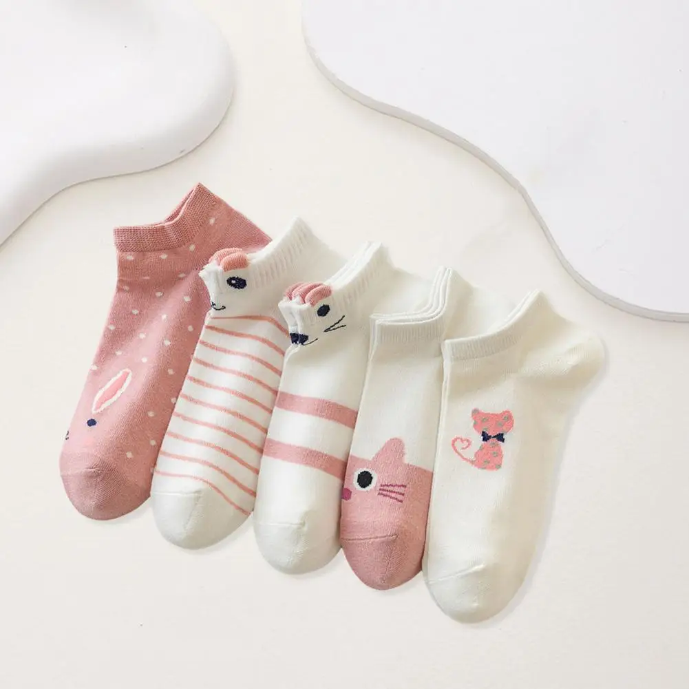 Рисунок 5 - Женские спортивные носки с цветочным принтом