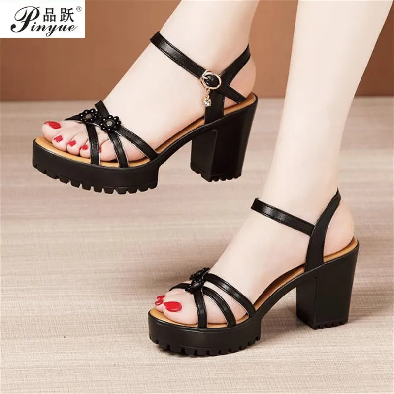 

8cm women's new platform waterproof open-toe sandals high heels thick heels flower sandals women's professional shoessize 32--43