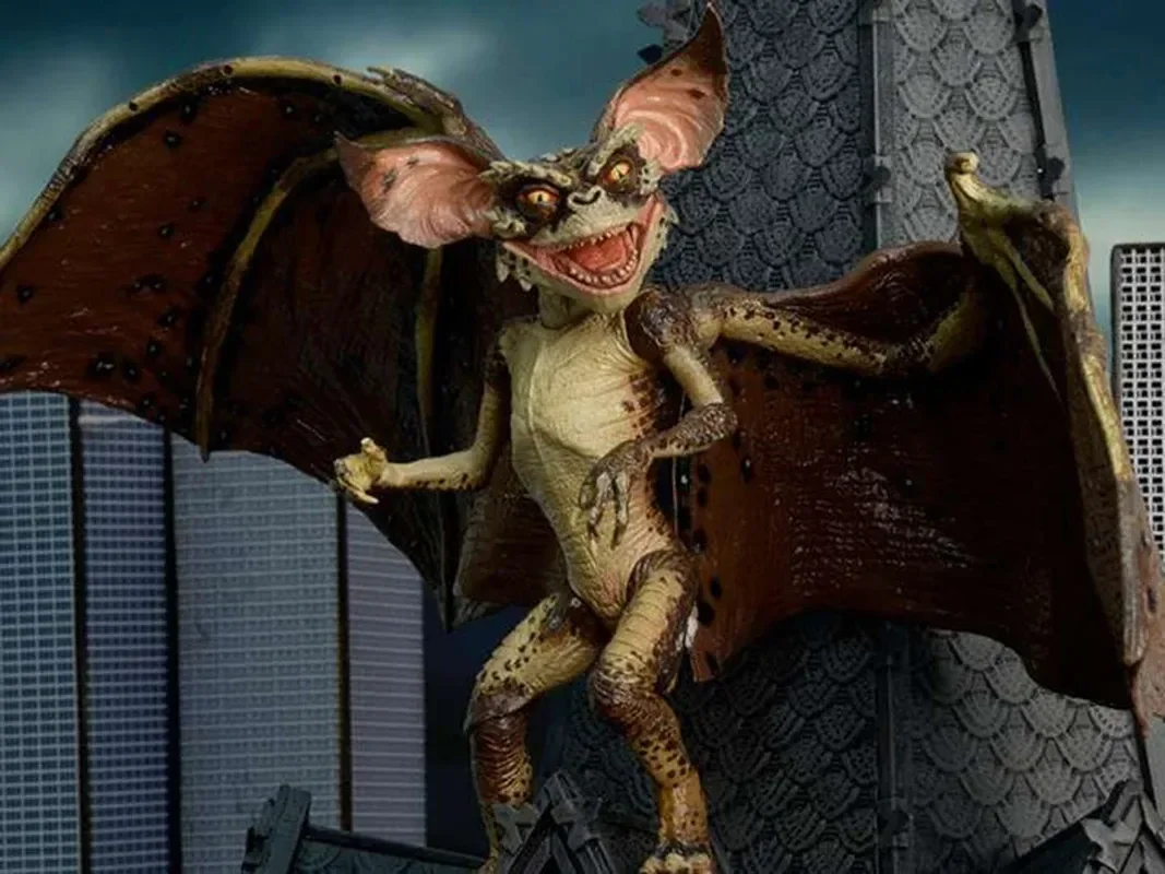 Neca Gremlins Film Gremlins 2 Alien Bat Gremlin 45Cm Wing Action Figure Model Toys Collezione Originale Decorazione Regalo Di Compleanno