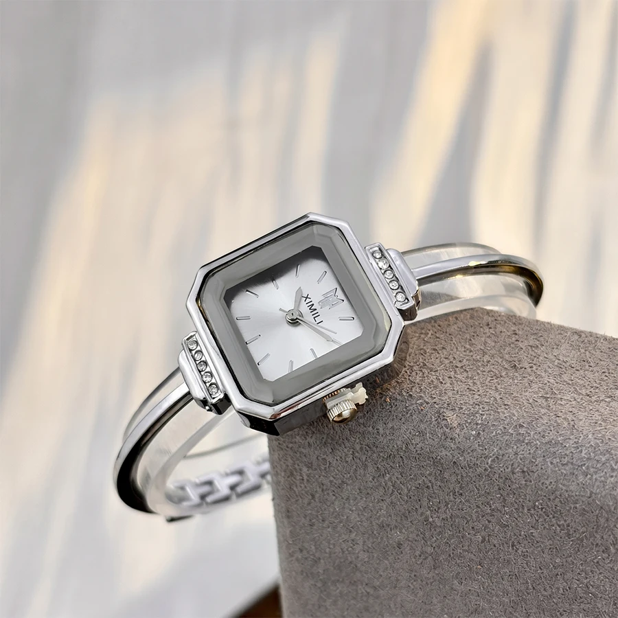 Elegant Women's Square Dial Diamond-Accent Minimalist Watch