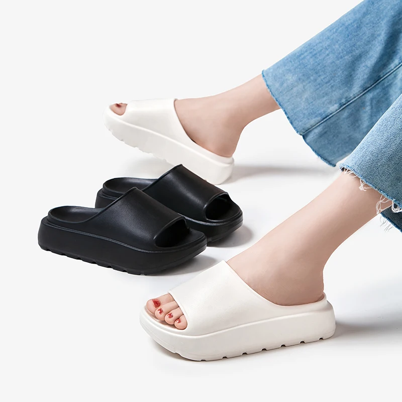 Thick Bottom Cloud Slippers Women 2024 Summer Casual Chunky Platform Sandals Woman Soft EVA Non-slip Beach Shoes Slides Female 3