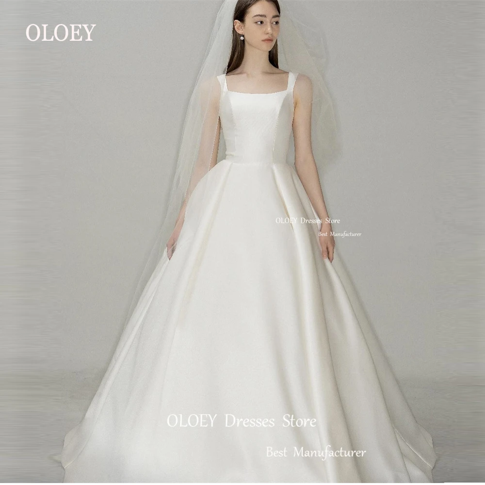 

OLOEY Simple Soft Satin A Line Korea Wedding Dresses Photoshoot Straps Floor Length Zipper/Corset Back Bridal Gowns Free Veil