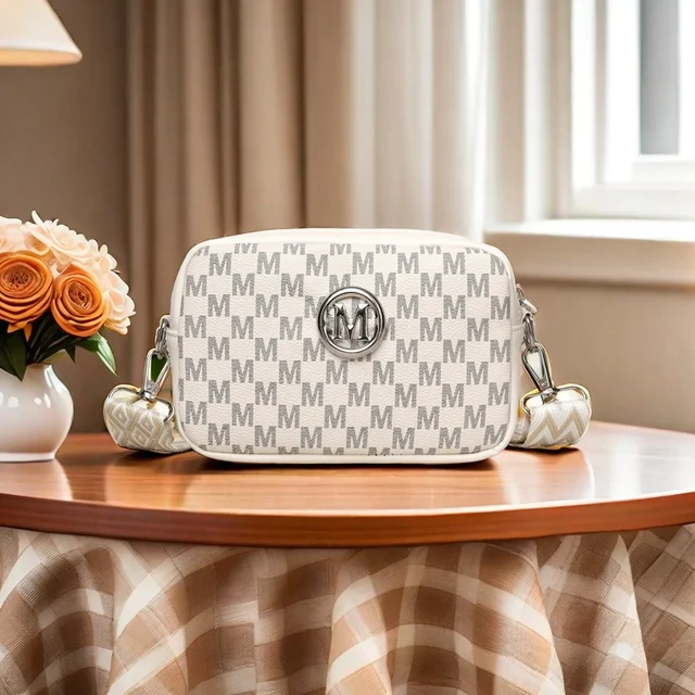Niche exquisite printed shoulder bag large capacity trendy fashion messenger camera bag M-printed retro small square bag