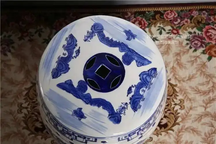 White Porcelain and Drawn Blue Shoe Hand Changing Stool Ceramic Drum Bathroom Neoclassical Imitation Sitting Stool Low Round