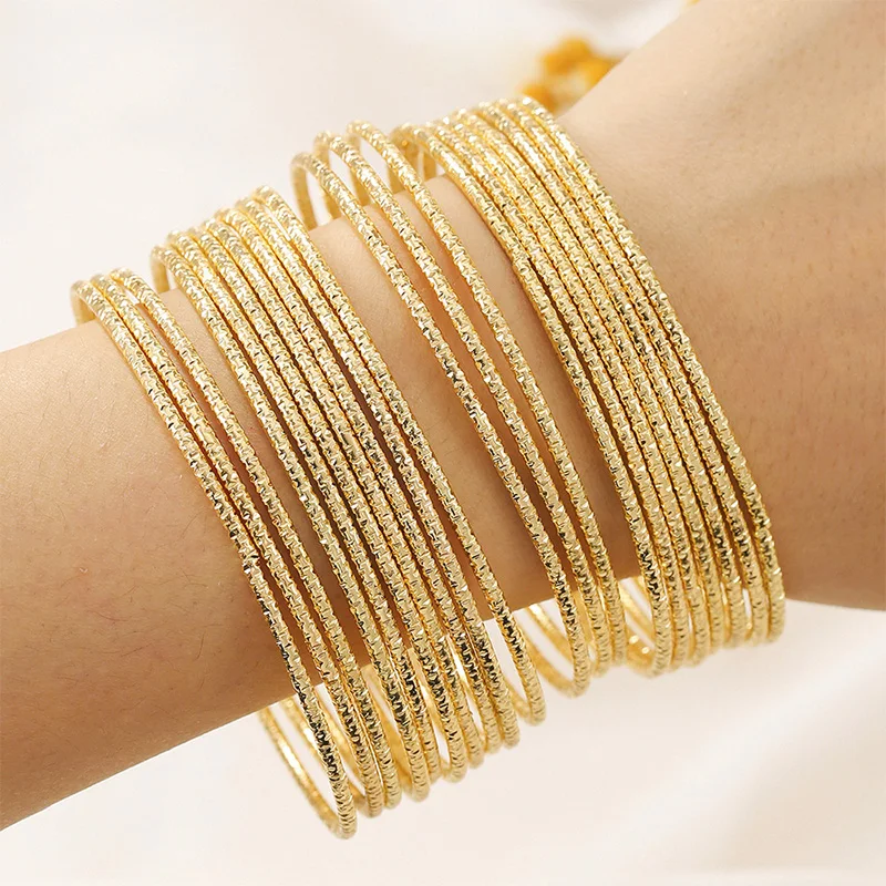 Set Di 7 Braccialetti Aperti Oro Per Donna | Bracciali Multistrato Regolabili In Lega Di Zinco | Gioielli Impilabili E Fashion