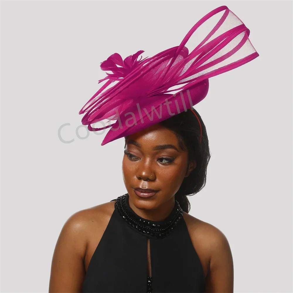 Fascinator A Goccia: Fermaglio Per Capelli Con Piume E Rete Francese - Giorno Della Gara, Matrimonio - Italia - Foto 3