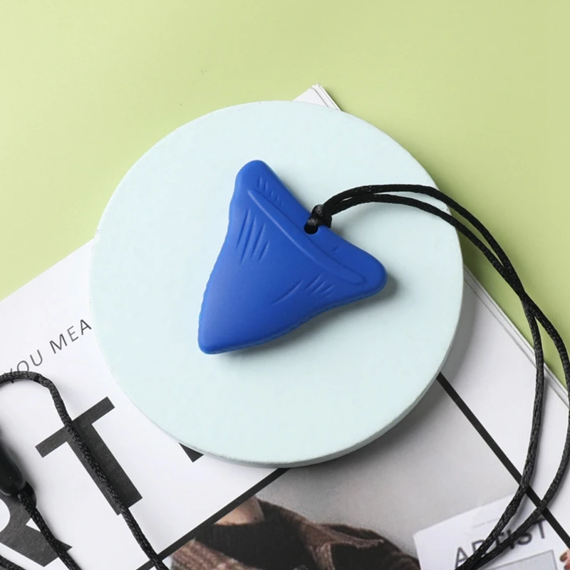 Sensory Toys Sensory Chew Necklace Brick Chewy Kids Silicone Triangle Fangs for Children with Autism