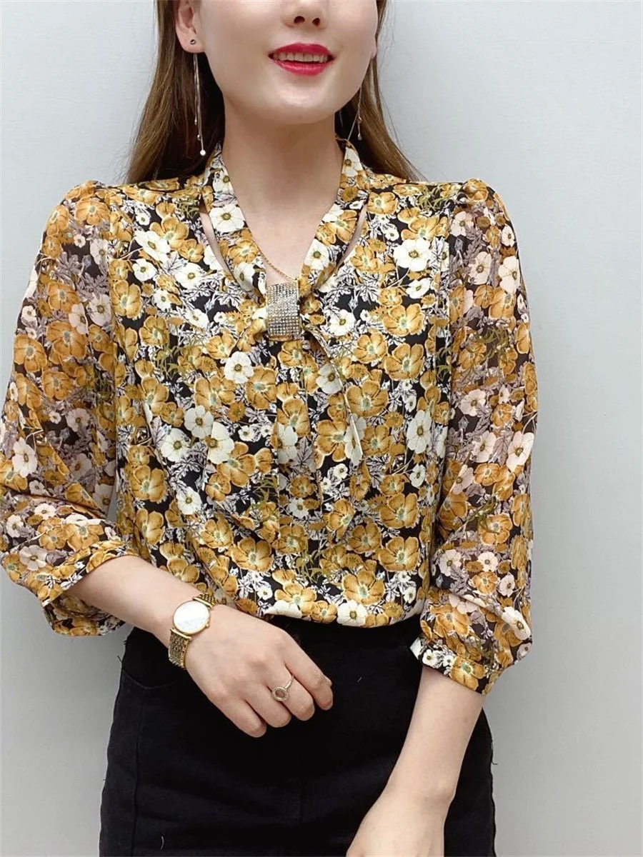 

Women Spring Autumn Style Chiffon Blouses Tops Lady Casual Long Sleeve Bow Tie Collar Flower printed Blusas Tops DF4274