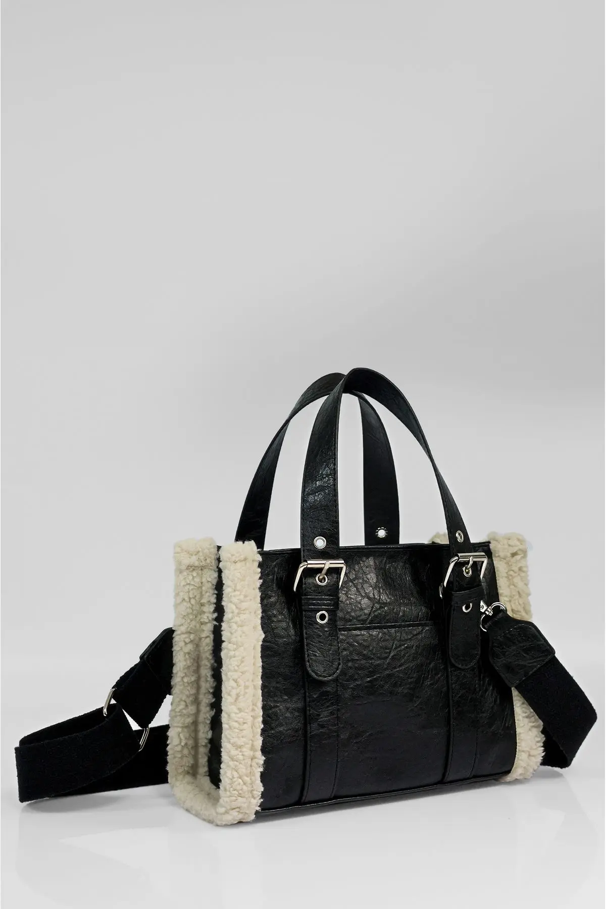 Black Fur Plush Lined Hand and Shoulder Bag