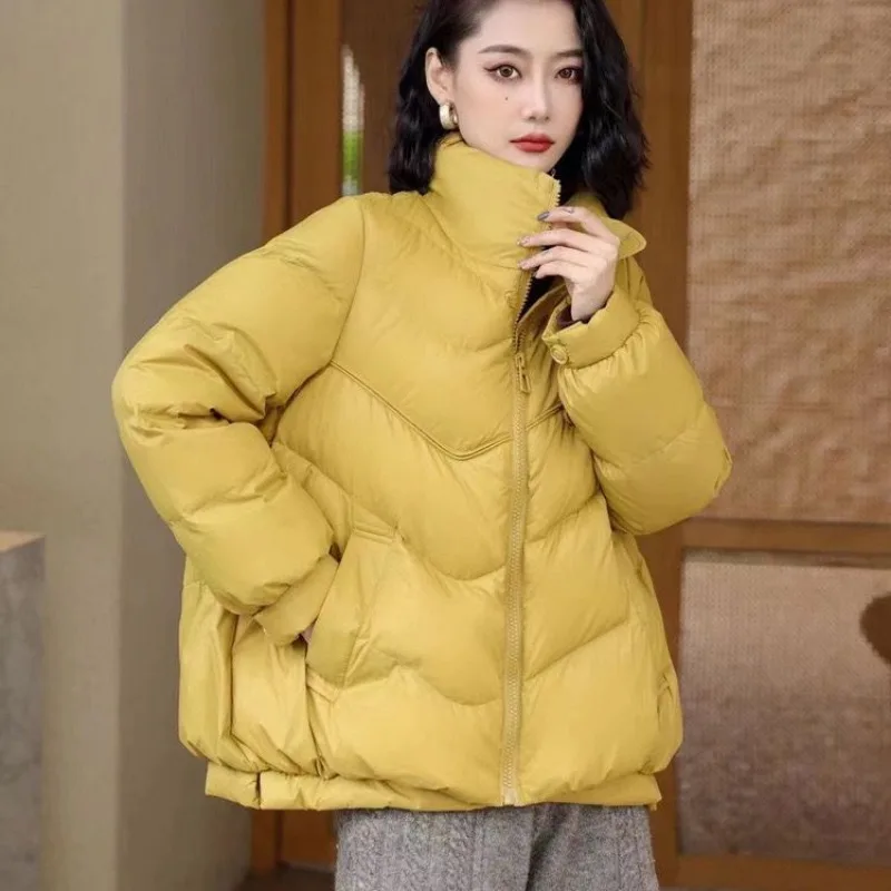 2023 New Women White Duck Down Jacket Winter Coat Female Short-length Loose Parkas Thicken Outwear Fashion Stand Collar Overcoat