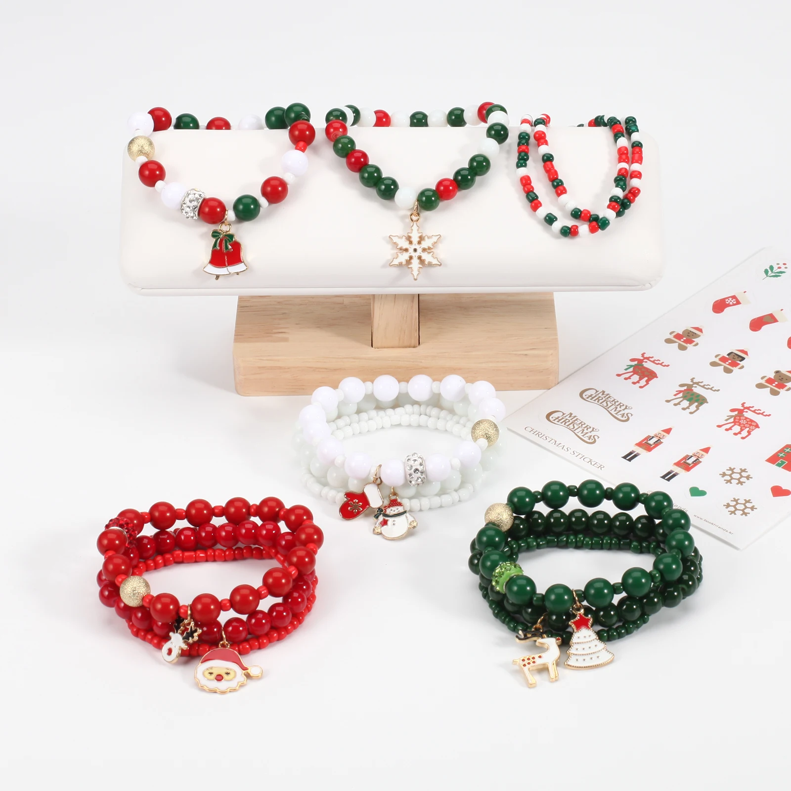 32 Braccialetti Natalizi Con Perline – Fiocchi Di Neve, Stivali, Campane – Regali Fai Da Te Per Festività