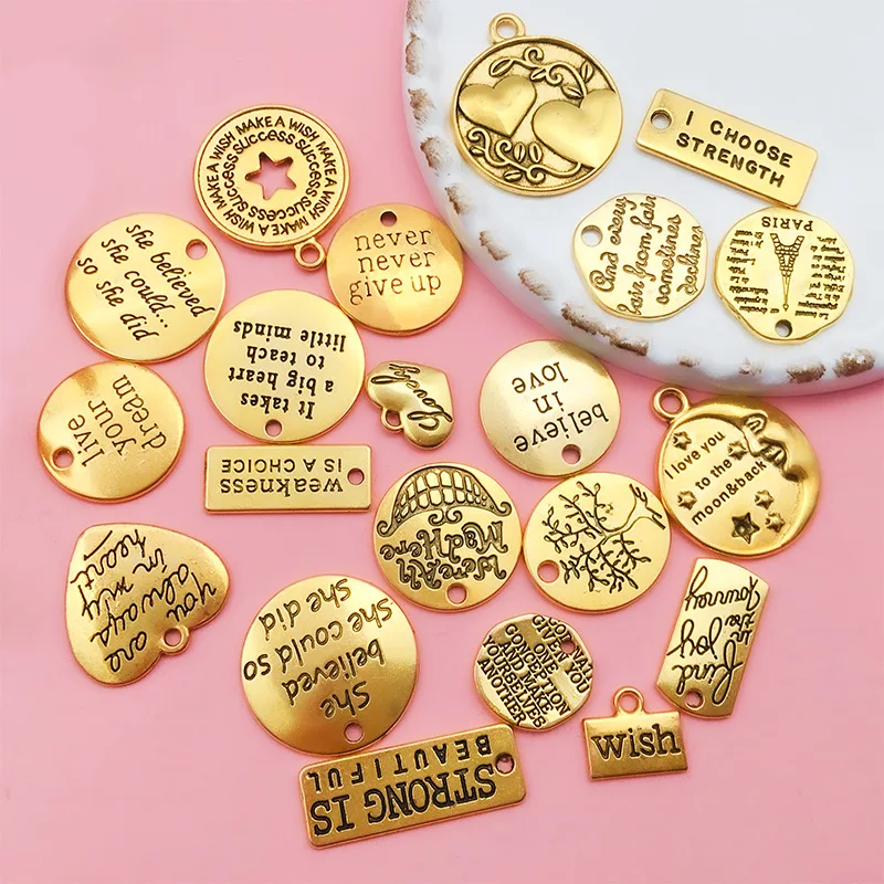 50pcs 개인화 된 손으로 만든 옷 레이블 태그 새겨진 아크릴 의류 태그 수제 DIY 가방 봉제 의류 액세서리