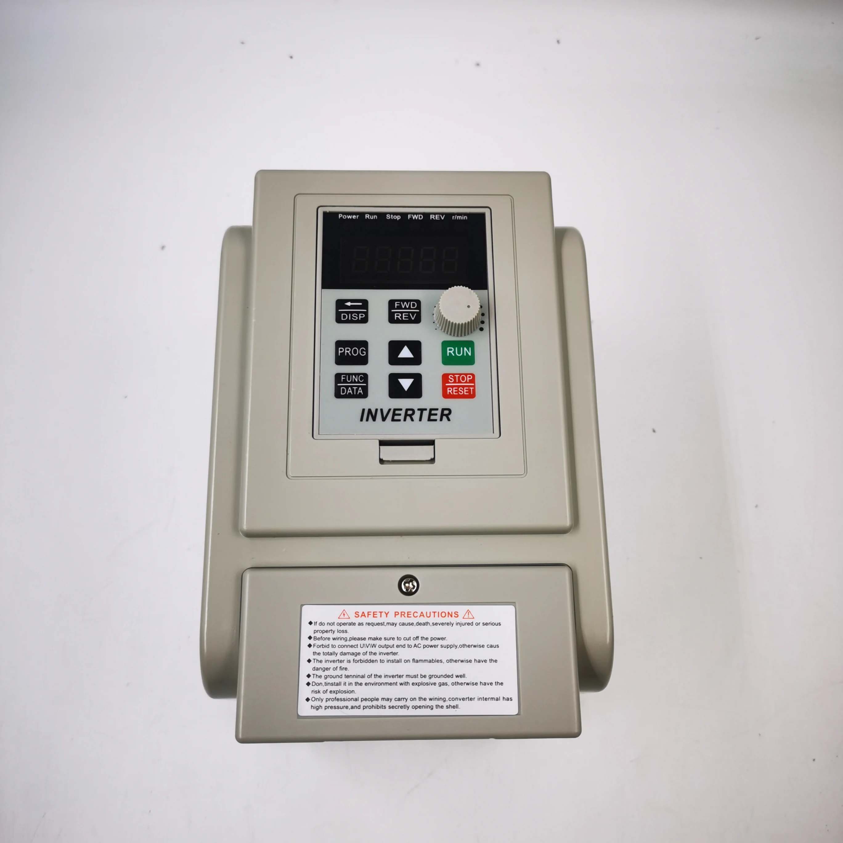 Motor Speed Controller FAN Water Pump motor speed regulator Frequency converter single-phase input and three-phase Output 1.5kw/2.2KW/4KW 220V