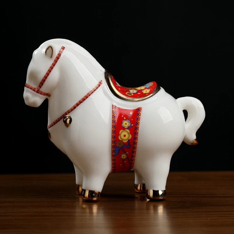 0035 Handmade Ceramics Horse Ornament Crafts Office Desk Surface Panel Decorations Exquisite Birthday Gift Creative Ceramics
