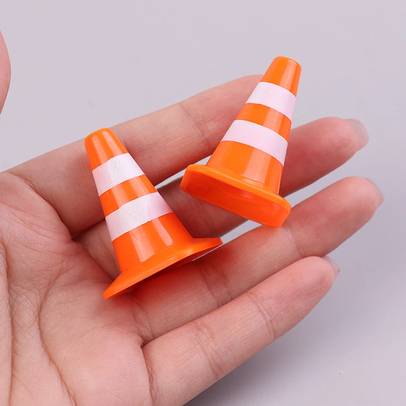 7pcs Mini Traffic Signs Roadblock Toy for Kids Construction Car Theme Party Traffic Cone Sport