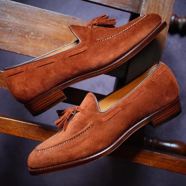 Brown Tassel Loafers: Breathable Comfort