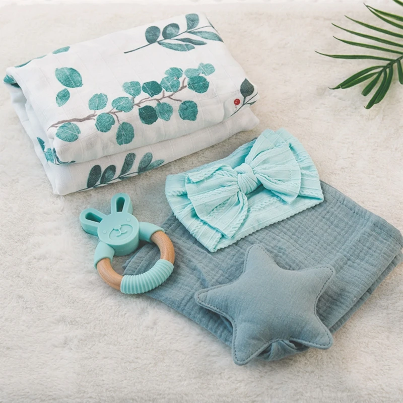 

Pure Cotton Baby Blanket BPA Free Silicone Beads Baby Pacifier Clips Chain Newborn Security Blanket Baby Shower Birth Gift Box