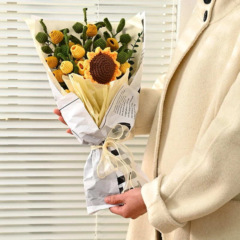Lehrer tag Geschenk häkeln Blumen Blumenstrauß Nelke gestrickte Blume in  Tasche führte Licht handgemachte gewebte Rose Bouquet Geschenke für Frauen  - AliExpress