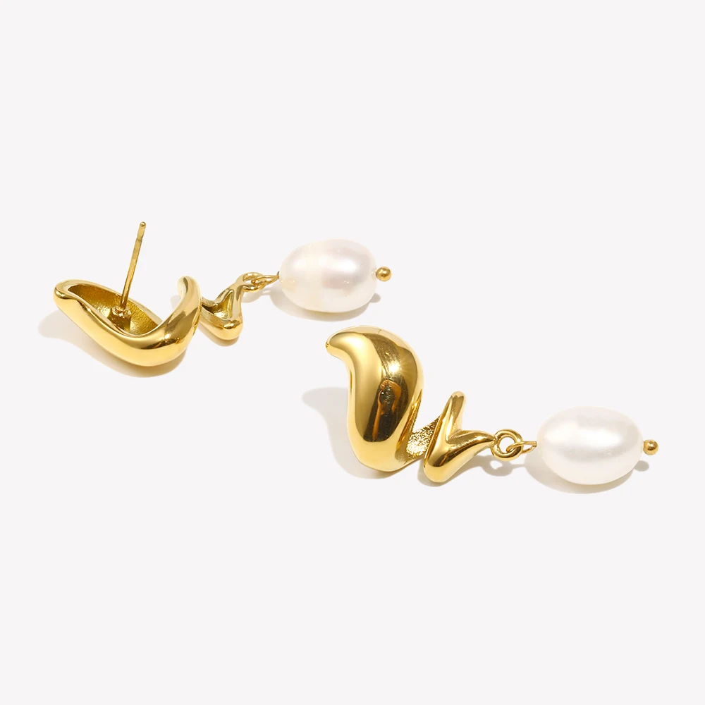 Boucles D'oreilles Chic Avec Perle Et Breloque - Bijou Déclaration Pour Un Look Mode