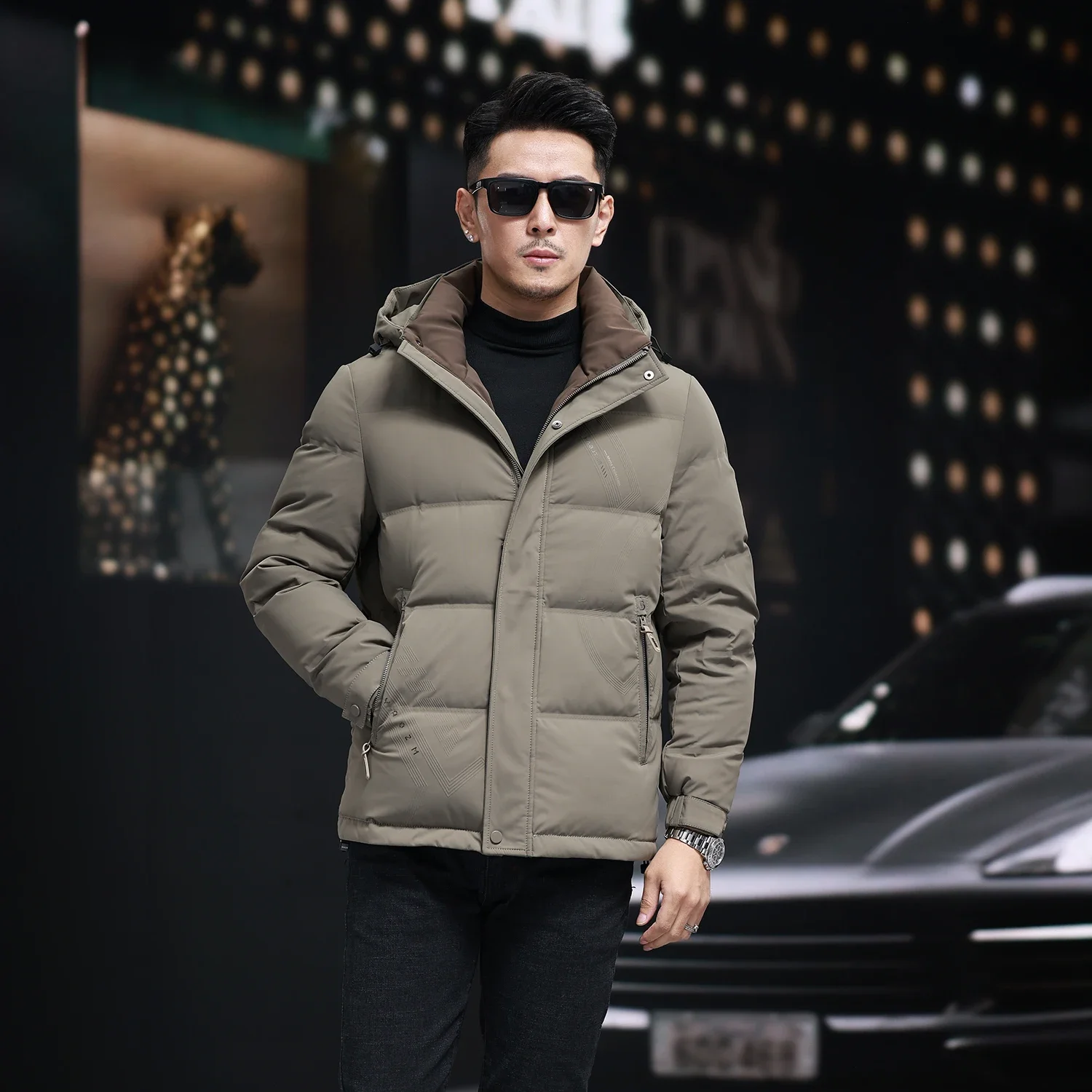 thumbnail image 1 of Chaqueta corta con capucha extraíble de seda de leche para hombre, ropa de diseñador 2024, chaqueta acolchada de lujo para hombre, abrigo de invierno cálido y frío para hombre, 1 of 5