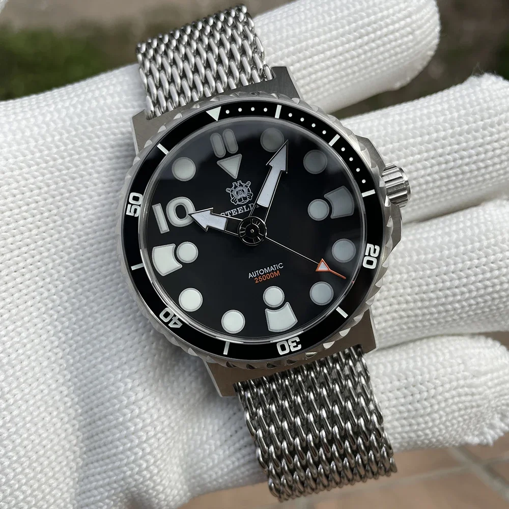 STEELDIVESD19822500BarWaterproofDeepDivingWatchNH35Movement