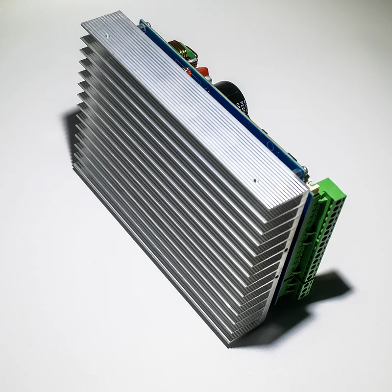 Convertitore di frequenza Ingresso monofase 220 V Scheda di controllo VFD inverter uscita trifase 220 V - immagine 5