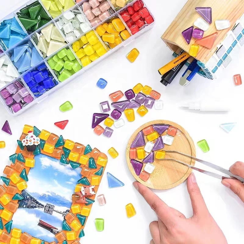 Glass Mosaic Tiles 50pcs Mixed Color Shine Stained Bulk Assorted Shapes Glitter Crystal for DIY Art Crafts Home Decoration