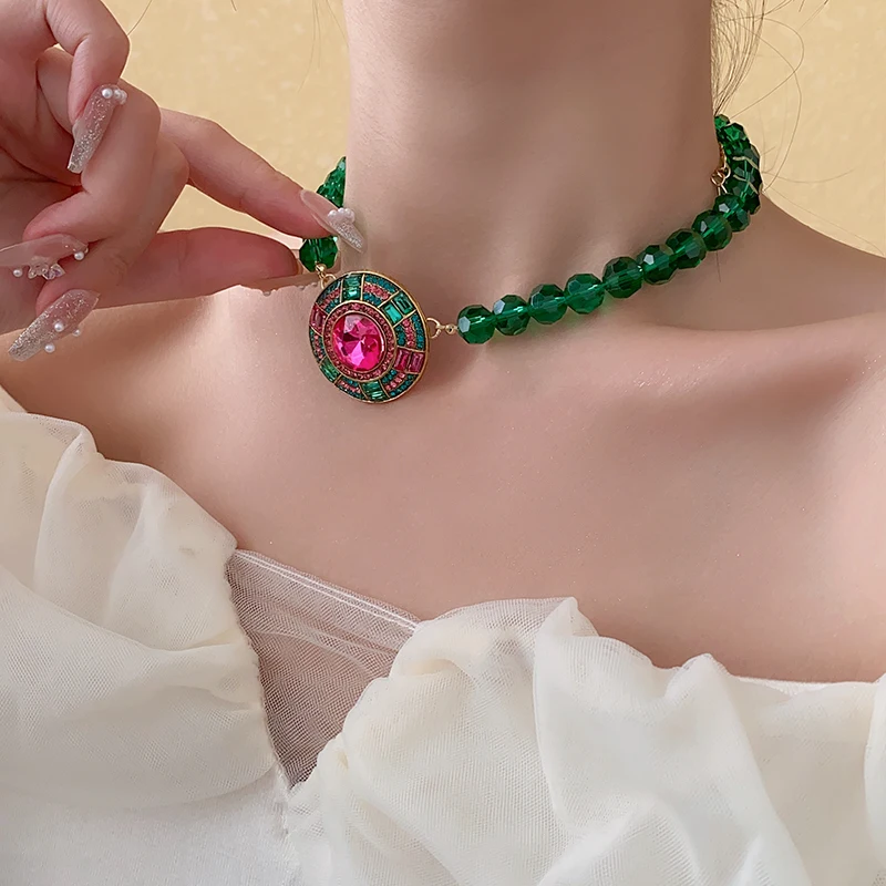 Grüne facettierte Kristallkette, geometrische runde Anhänger-Halskette, Ohrstecker, Schmuckset, Strass-Halsketten, Party, K0 – Detail 5