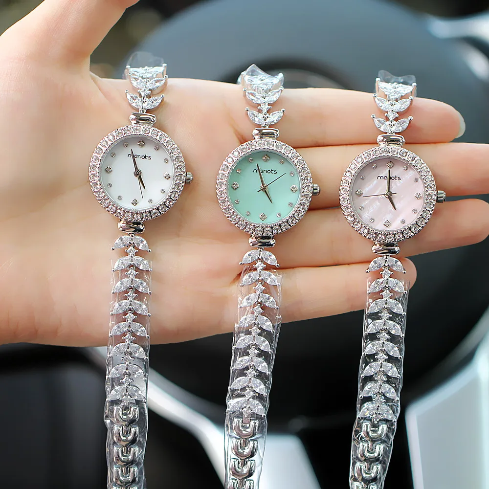 

Fashionable New Women's Watch Pointer Style Diamond Bracelet Quartz Waterproof Watch Silver Bling Jewelry Clock Reloj