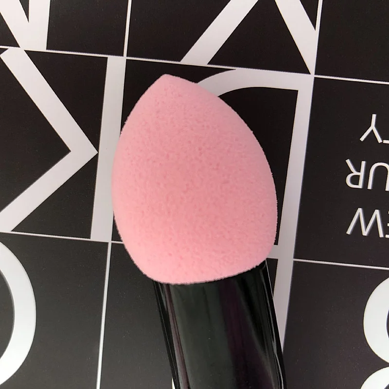 1pc 전문 블러셔 브러쉬 나일론 메이크업 브러쉬 스폰지 핑크 컬러 다기능이 포함된 두 개의 헤드 금속 화장품 도구