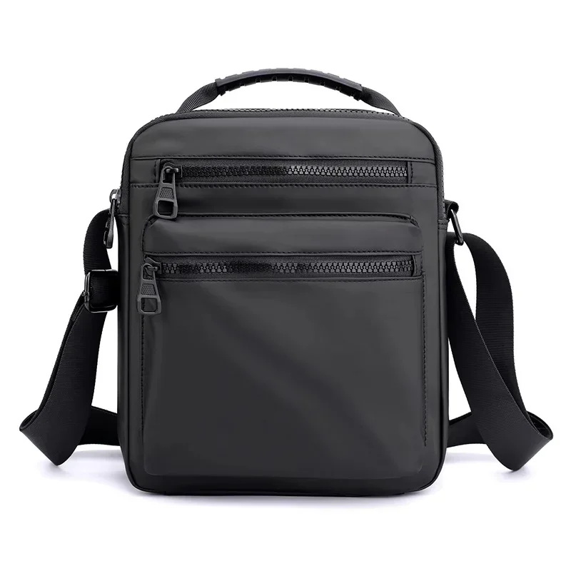 thumbnail image 1 of Bolso bandolera deportivo con solapa para hombre, informal, multifunción, sólido, pequeño, para viaje, bandolera de moda impermeable 2024 X182C, 1 of 5