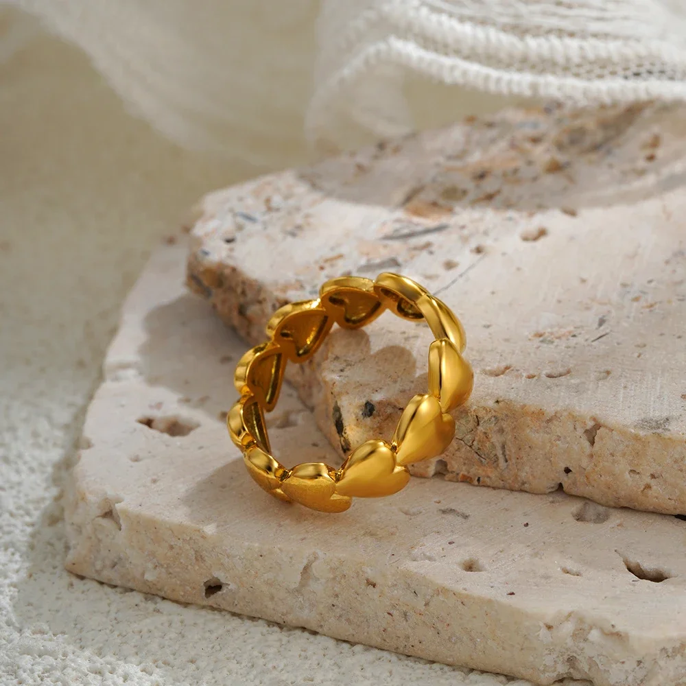 Punk Jewelry Splicing Hearts Together Circle Knuckle Ring Waterproof Statement Stainless Steel Heart Rings Fashion Jewelry 2025