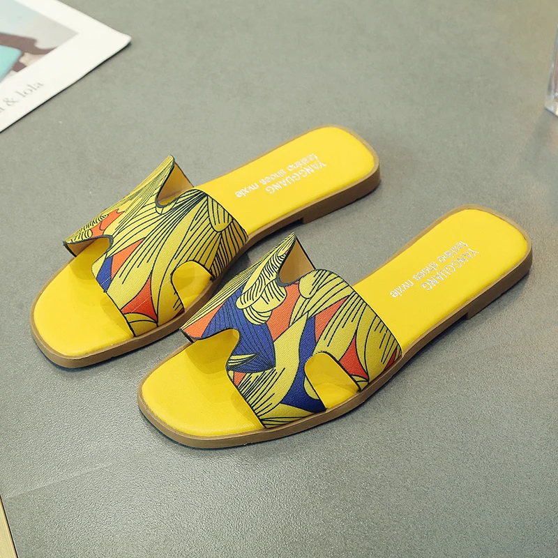 2024 Flat Heel Sandals women shoes Slippers Women Replica Brand Shoes Summer Beach Casual Stylish Flip Flops House Trend Dresses