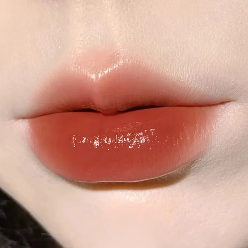 thumbnail image 1 of Transparent Watery Mirror Jelly Lip Gloss Long-lasting Moisturized Non-fading Glass Lip Gloss Lip Glaze Cosmetics Wholesale Hot, 1 of 5