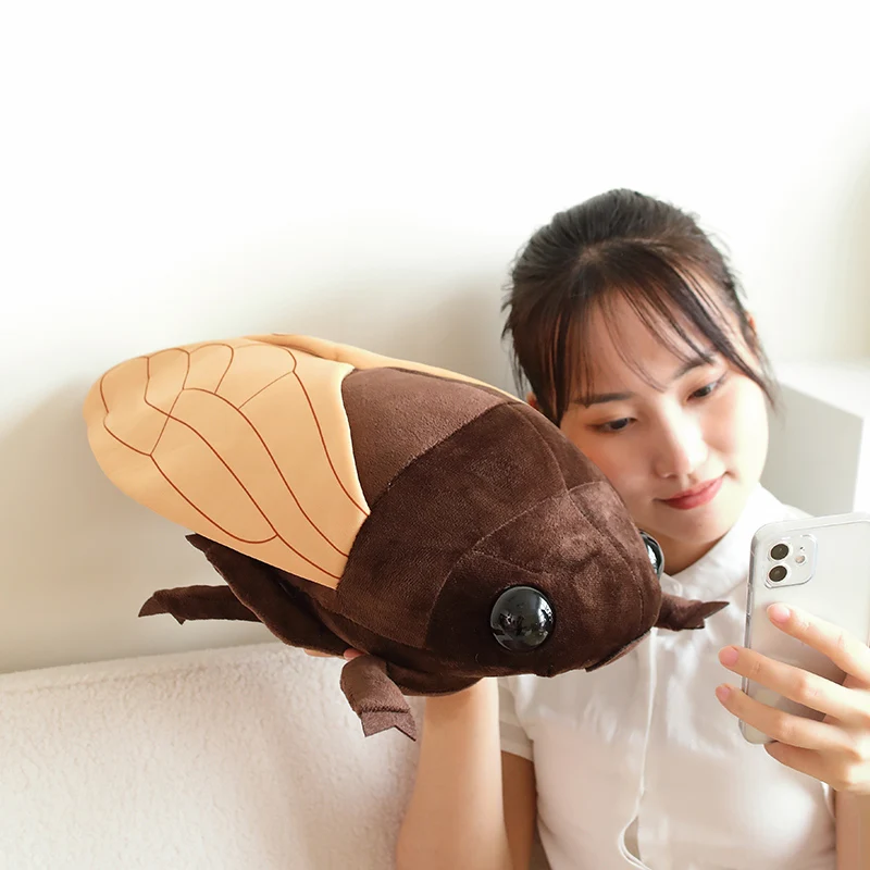 48CM Simulation Cicada Plush Toy Lifelike Summer Insects in Trees Cicada Doll Soft Animal Pillow For Kids Boys Xmas Gifts 5