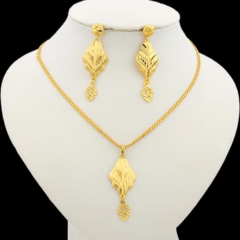 Dubai Gold Color Necklace Jewelry Set for Women Dangle Earrings and Necklace Bridal Weddings Earrings Engagement Jewellery Gift