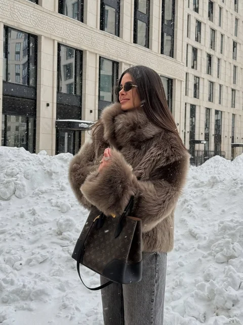 Winter Women Warm Faux Fur Coats Fashion Browns Long Sleeve Stand Collar Short Jackets 2025 Lady High Street Commute Outerwear 1