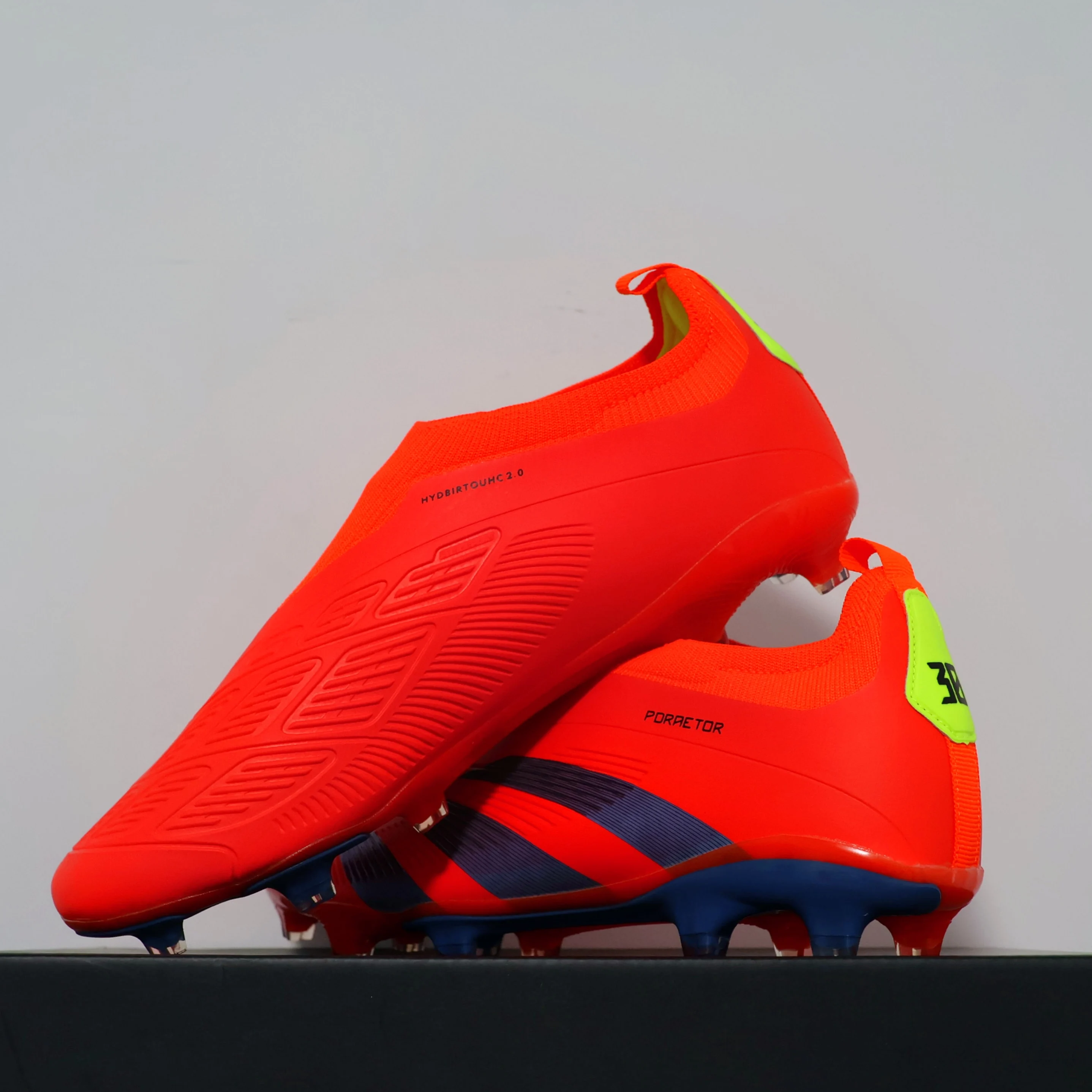 حذاء رياضي رجالي