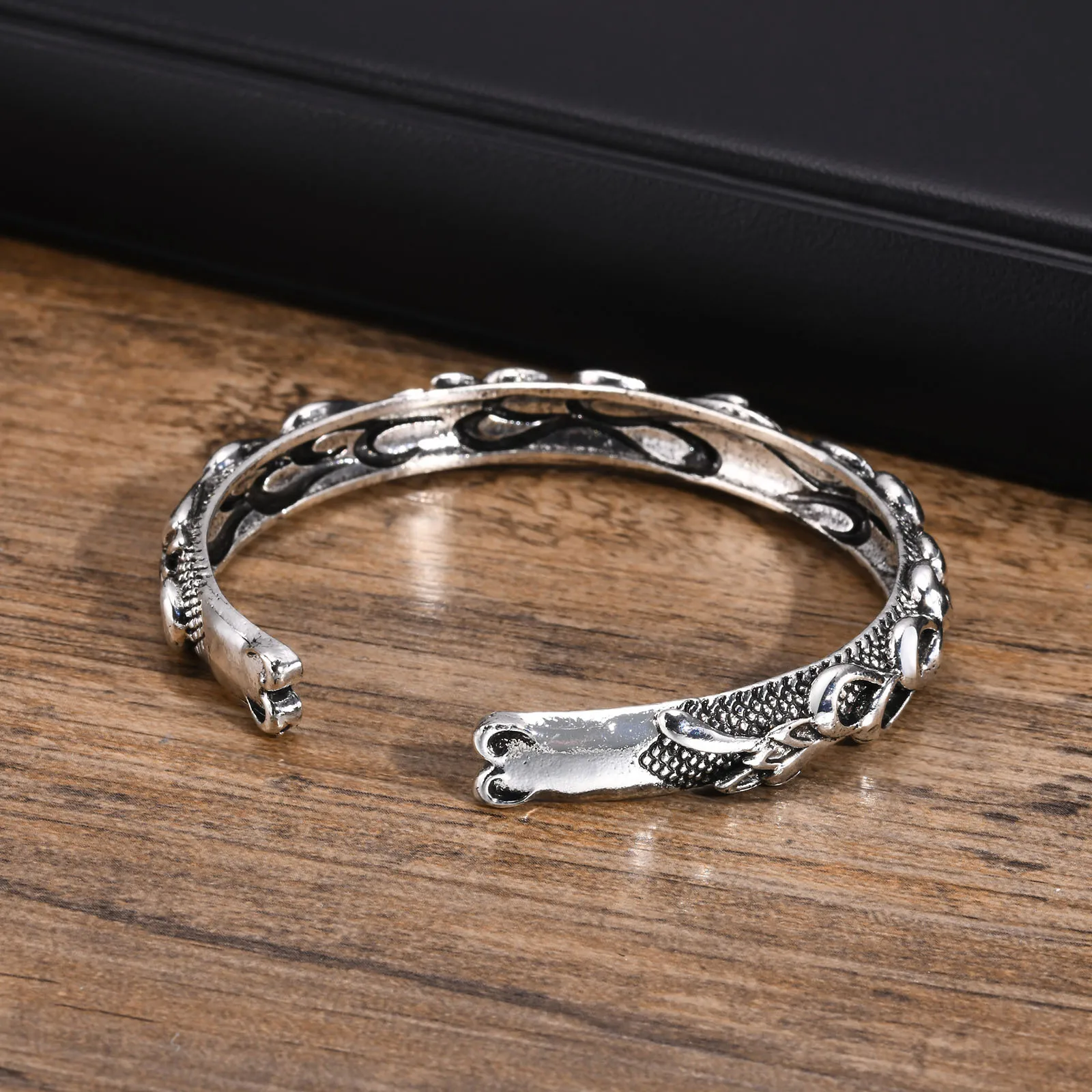 Mprainbow Cool Dragon Scale Cuff Bangles for Men Boys,Opened - Main Image